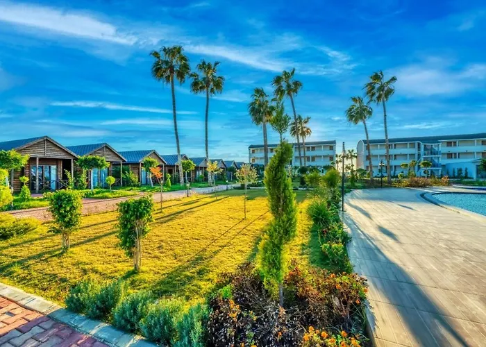 Lord Marina & Bungalows 호텔