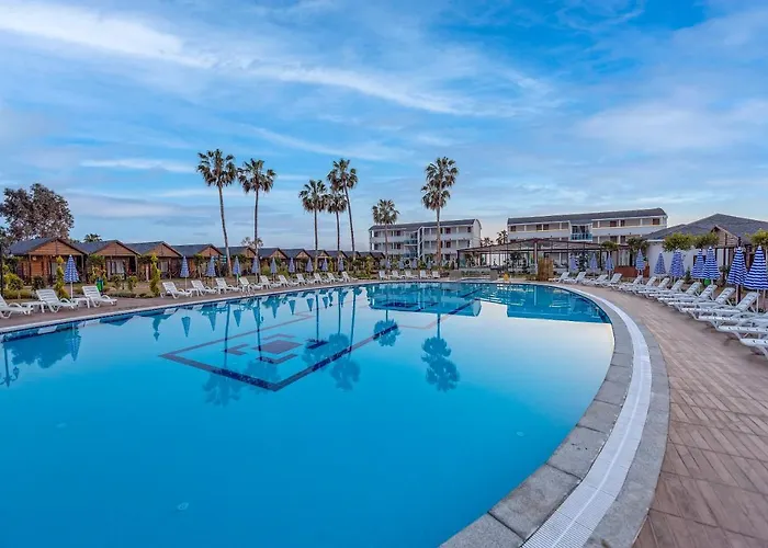 Lord Marina & Bungalows ألانيا