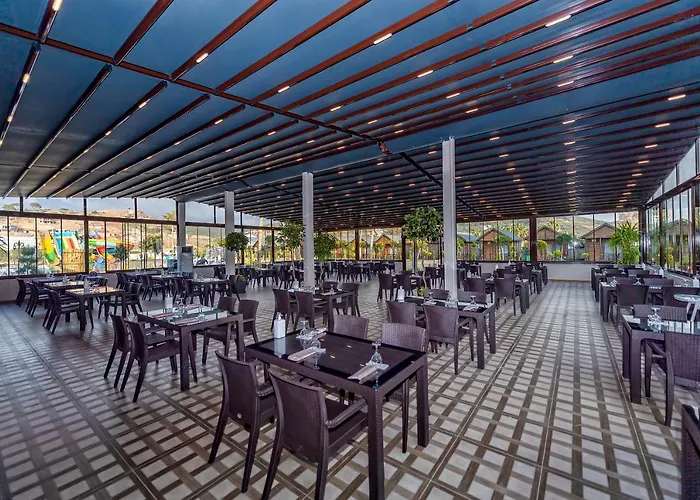 Lord Marina & Bungalows فندق *