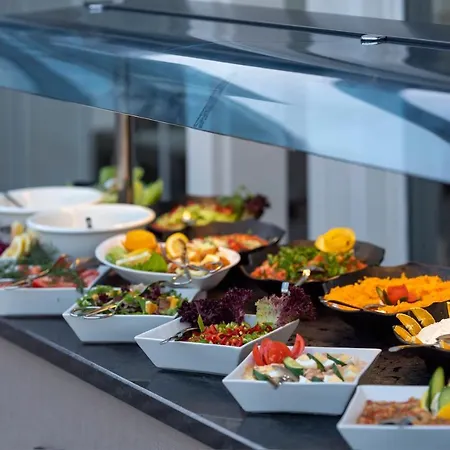 Lord Marina & Bungalows Hotel *